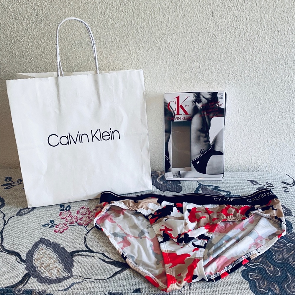 NWT CK Men’s Hip Brief